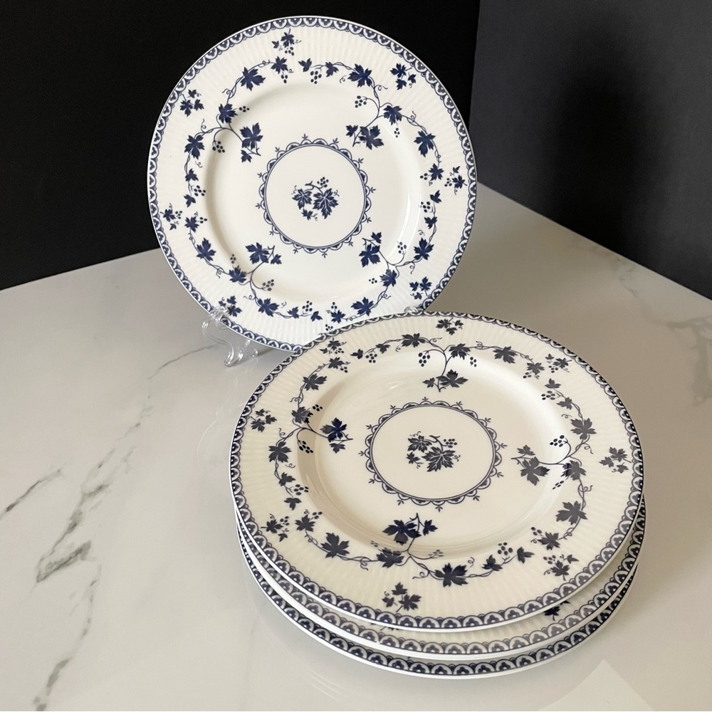 SET of 5 Salad or Dessert Plates - Yorktown by Royal Doulton